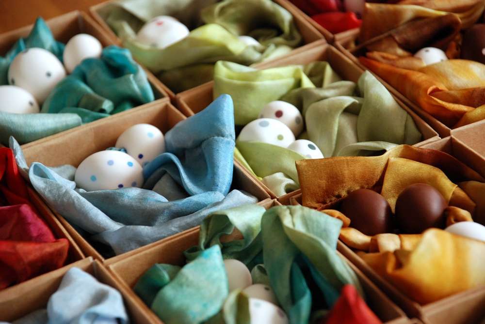 originalus, spalvotas, taškuotas kaklo papuošalas "Mano šilkinis"