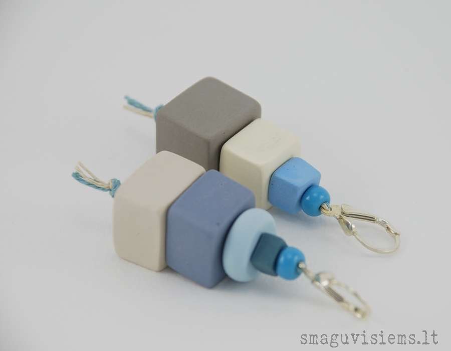 papuošalų serija "Be makiažo. Tikras."