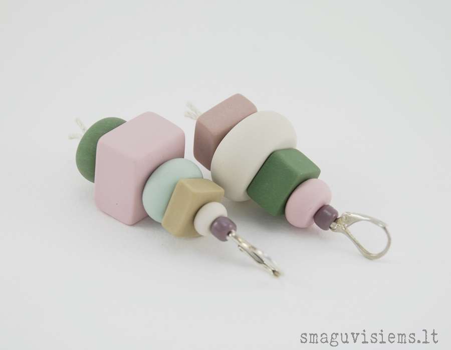 papuošalų serija "Be makiažo. Tikras."