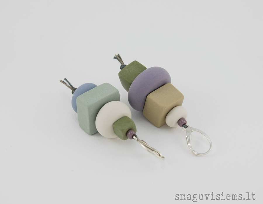 papuošalų serija "Be makiažo. Tikras."