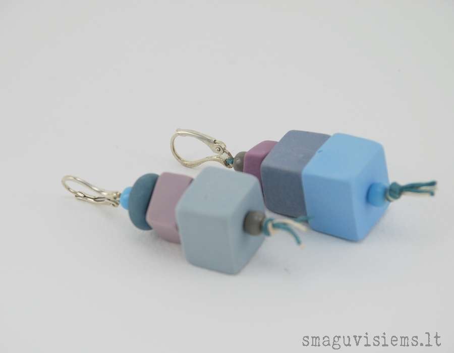 papuošalų serija "Be makiažo. Tikras."