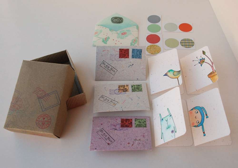 Vokų su atvirukais rinkinys džiugioms mintims pakuoti