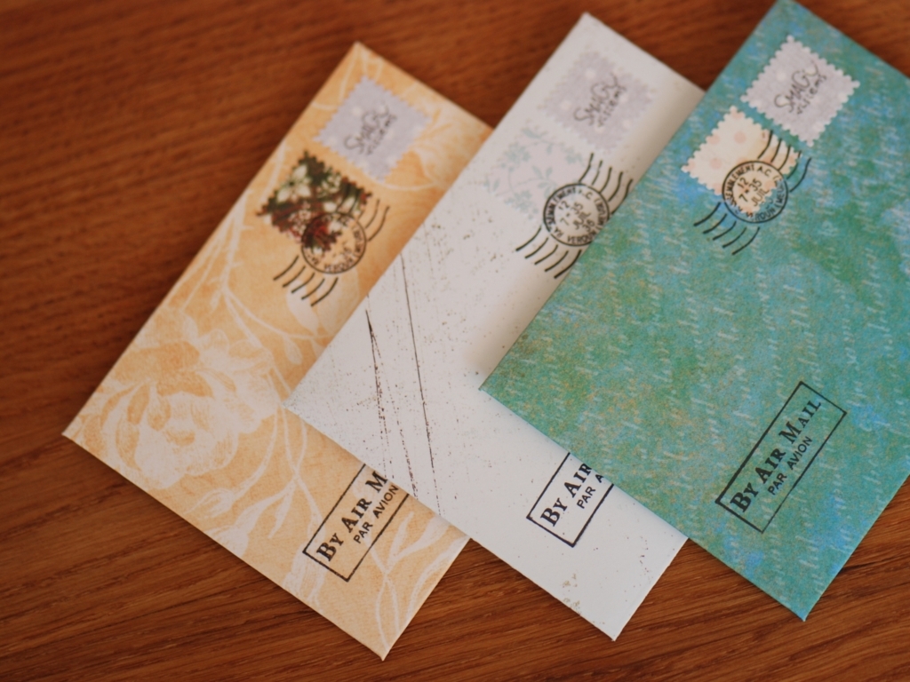 rankų darbo atvirukai su vokeliais