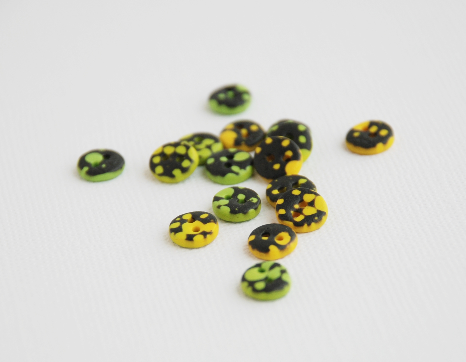 rankų darbo sagos, polimerinio molio