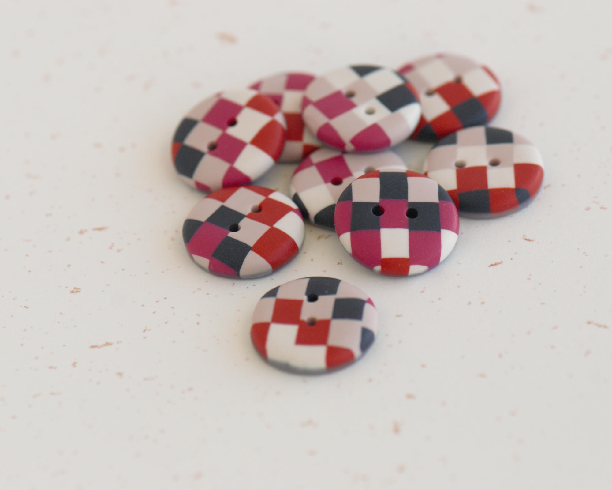 išskirtinės rankų darbo sagos siuvimui